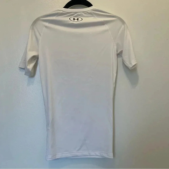 Under  Armour tshirt - Picture 9 of 9